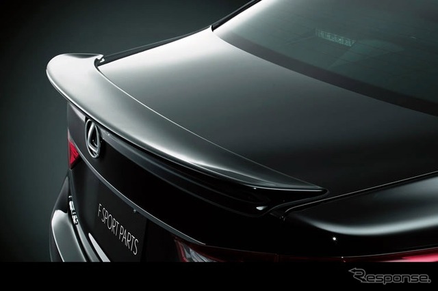 新型レクサスGSのF SPORT PARTS（TRD）