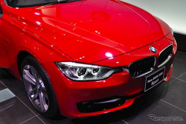 BMWジャパン、新型3シリーズ発表会見のようす