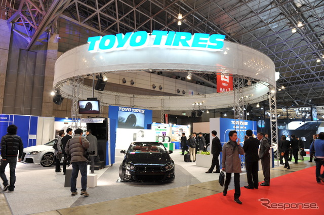東洋ゴム TOYO TIRES(東京オートサロン12)