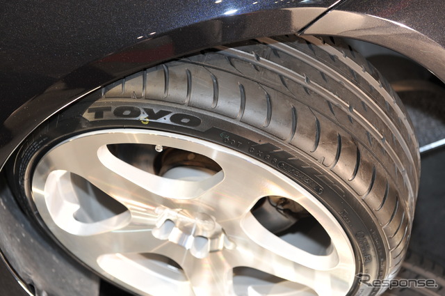 東洋ゴム TOYO TIRES(東京オートサロン12)