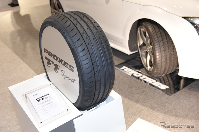 東洋ゴム TOYO TIRES(東京オートサロン12)