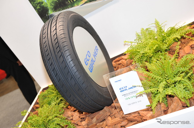 東洋ゴム TOYO TIRES(東京オートサロン12)