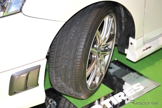 東洋ゴム TOYO TIRES(東京オートサロン12)