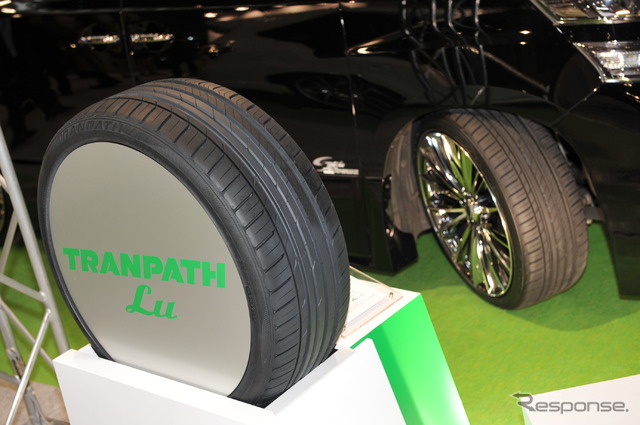 東洋ゴム TOYO TIRES(東京オートサロン12)