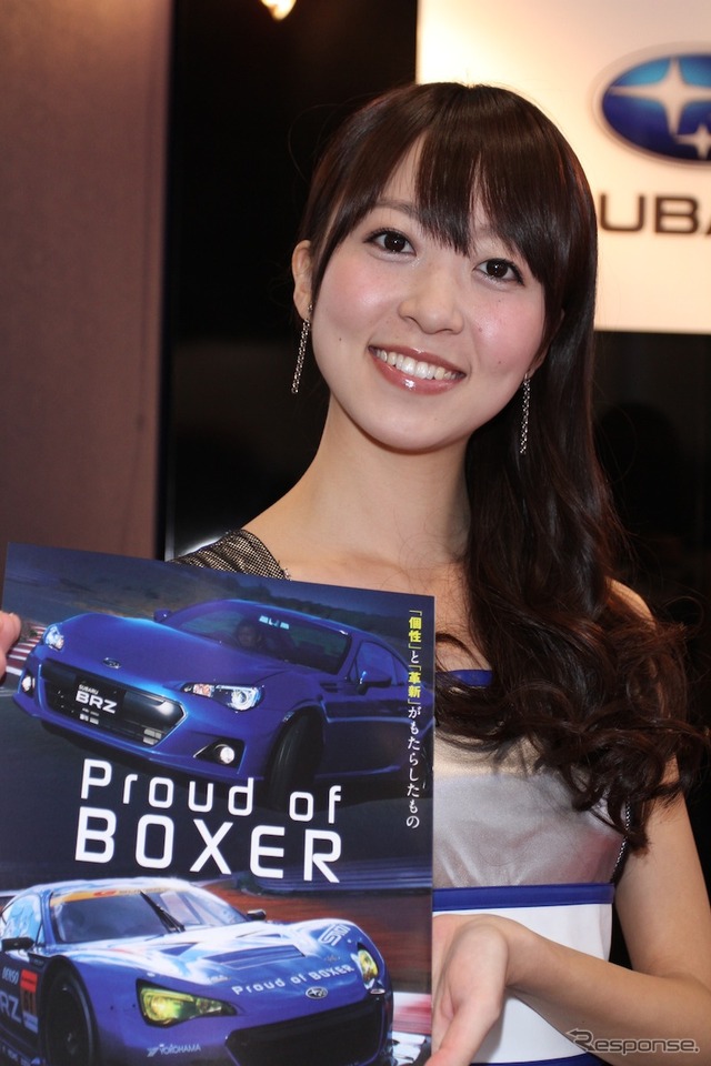 スバル・コンパニオン(東京オートサロン12)
