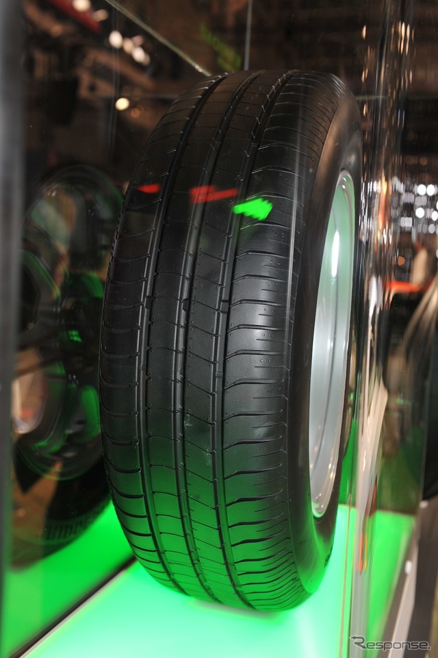 ブリヂストン(東京オートサロン12)
