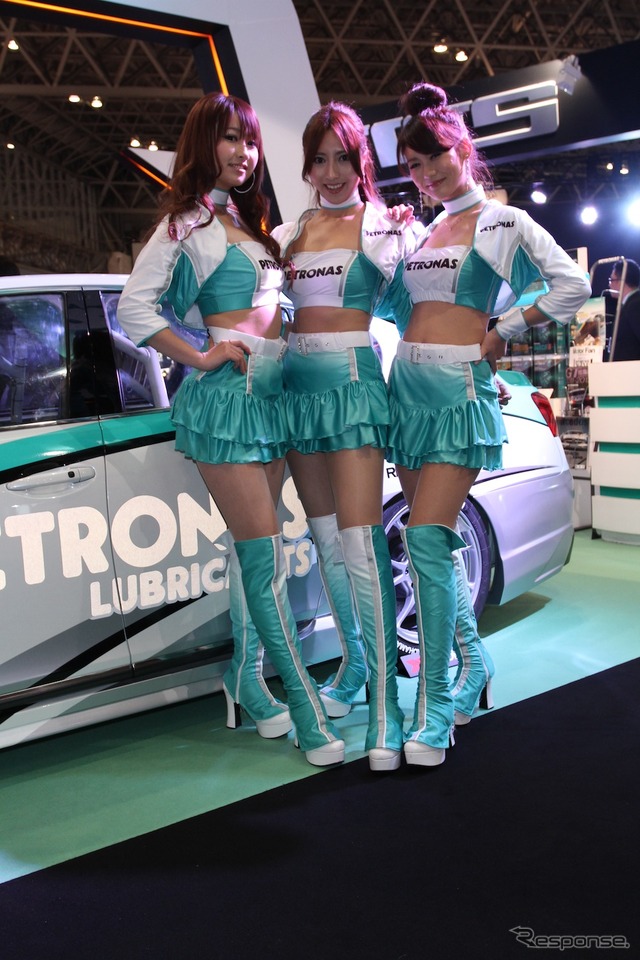 ペトロナス コンパニオン(東京オートサロン12)