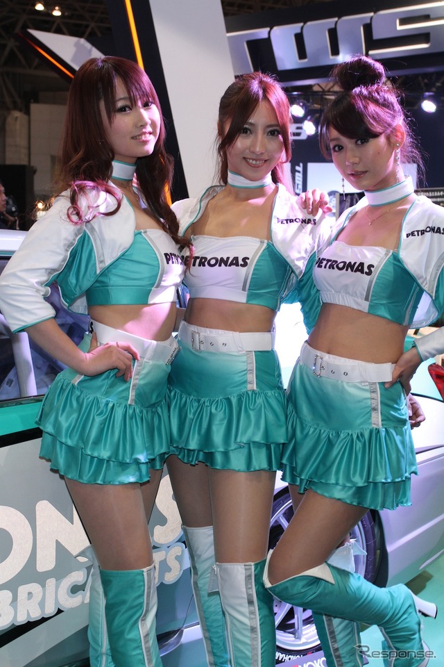 ペトロナス コンパニオン(東京オートサロン12)