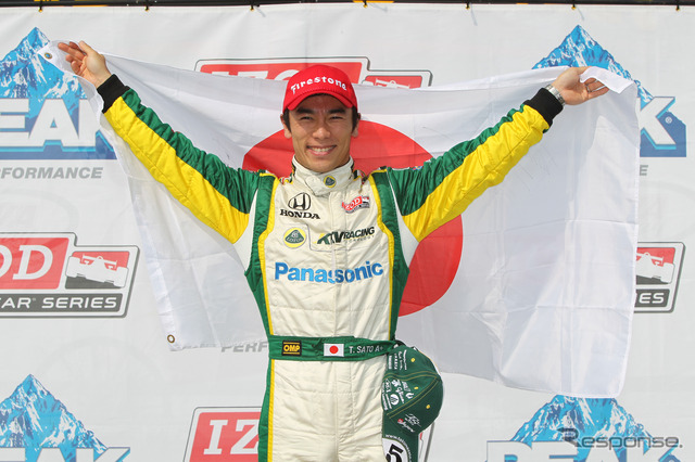 2011年、インディカー・シリーズで日本人ドライバー前人未到だったポールポジションを2度も獲得した佐藤琢磨（写真は11年アイオワ戦）。