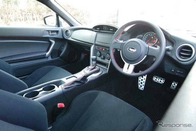 スバルBRZ
