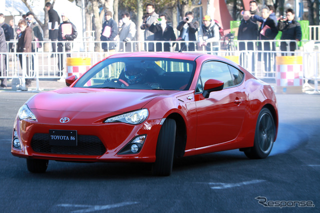 トヨタ86(2月2日、幕張メッセ特設コース)