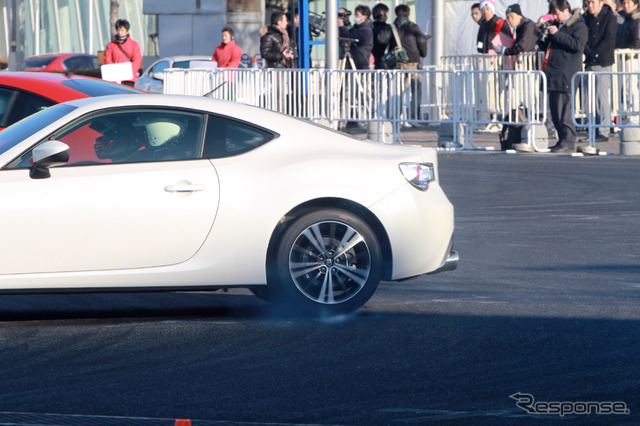 トヨタ86(2月2日、幕張メッセ特設コース)