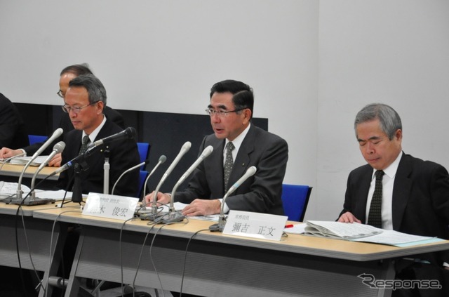 スズキ2012年3月期第3四半期決算会見のようす