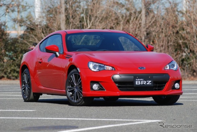 スバルBRZ(Sグレード、6MT)