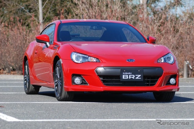 スバルBRZ(Sグレード、6MT)