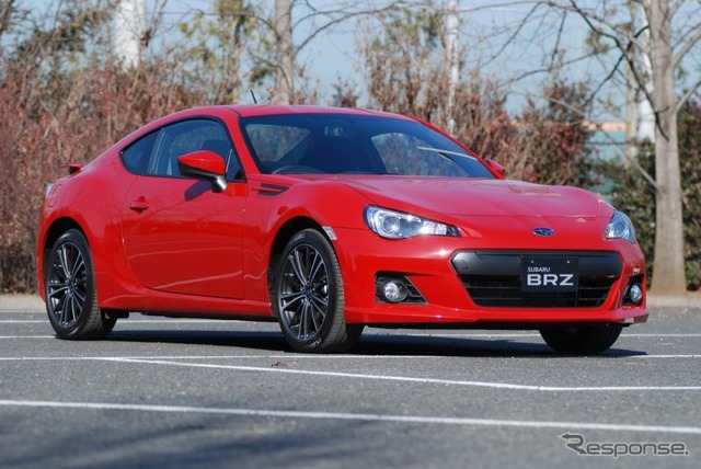 スバルBRZ(Sグレード、6MT)