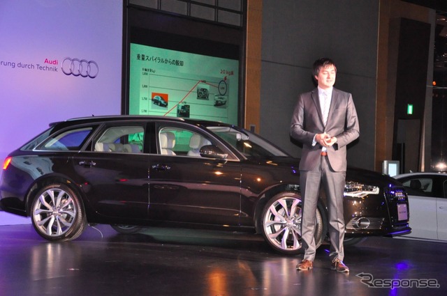 アウディ A6アバント 日本発表会でプレゼンテーションを行なうアウディジャパン営業オペレーション本部長、マティアス・シェパース氏