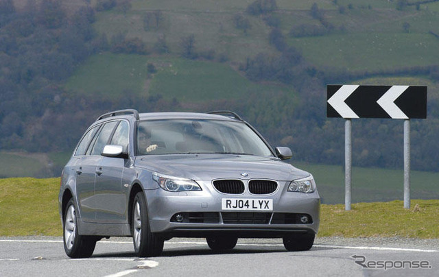 BMW5シリーズに、525iツーリングを追加