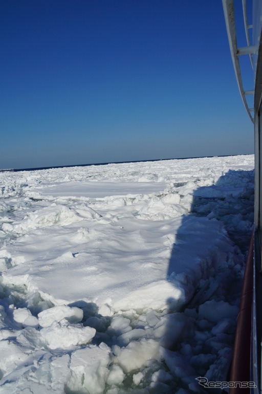 北海道網走の流氷船 オーロラ号 が3月31日まで運行中（撮影日：1月25日）