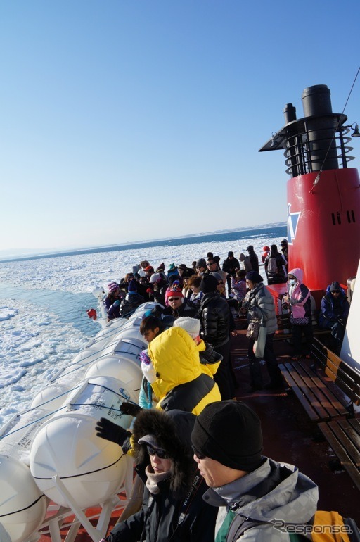 北海道網走の流氷船 オーロラ号 が3月31日まで運行中（撮影日：1月25日）