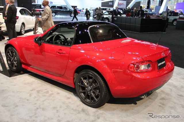 マツダMX-5ミアータ(日本名:ロードスター)スペシャルエディション(シカゴモーターショー12)