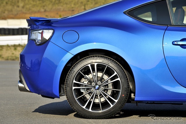 スバルBRZ