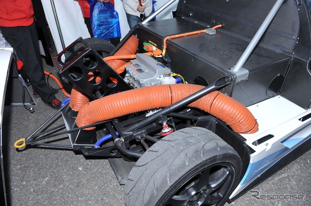 日産 リーフ ニスモ RC(東京オートサロン12)