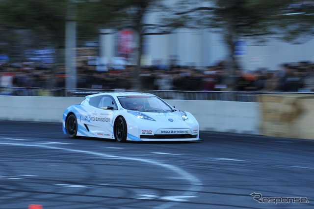 日産 リーフ ニスモ RC(東京オートサロン12)