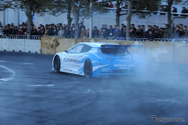 日産 リーフ ニスモ RC(東京オートサロン12)