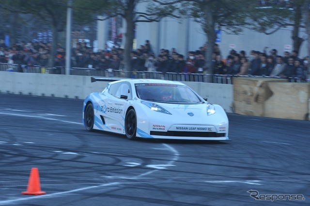 日産 リーフ ニスモ RC(東京オートサロン12)
