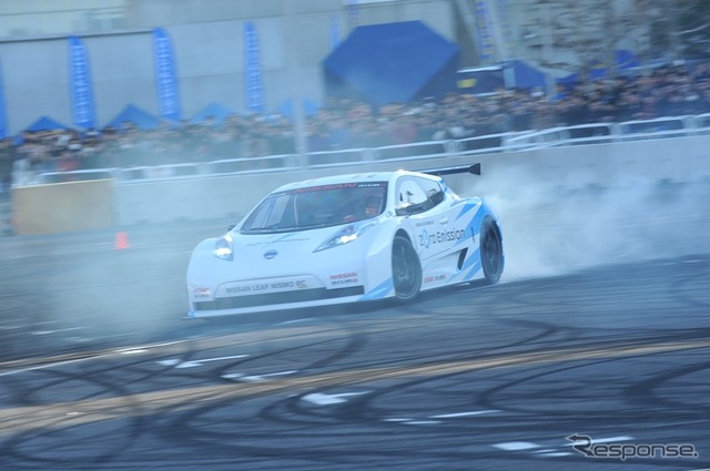 日産 リーフ ニスモ RC(東京オートサロン12)