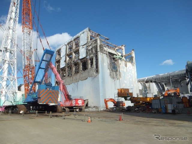 東京電力福島第一原子力発電所4号機原子炉建屋(1月5日撮影)
