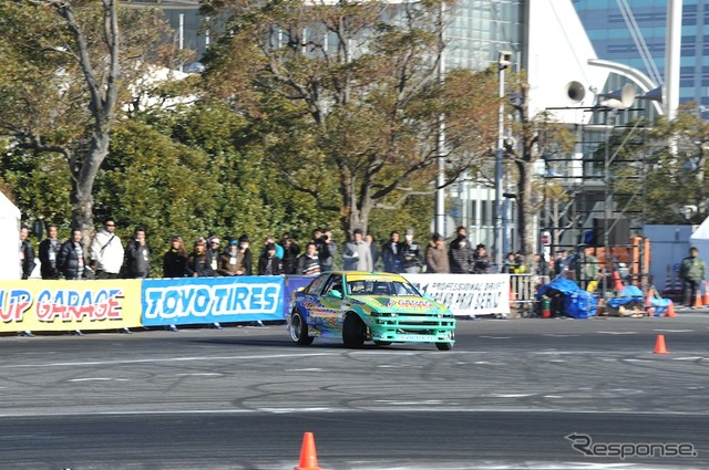 アップガレージ トヨタ 86 D1仕様(東京オートサロン12)