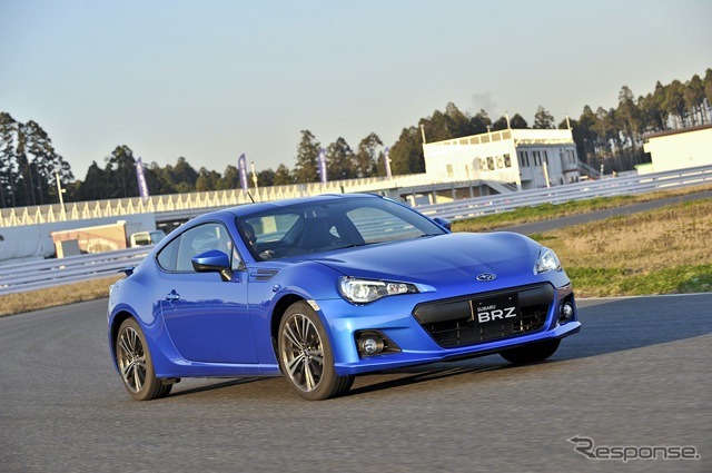 スバルBRZ