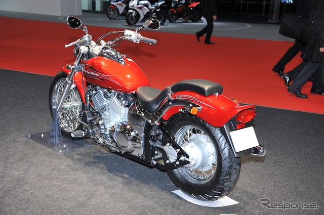 ヤマハ XVS400ドラッグスター（東京モーターショー11）