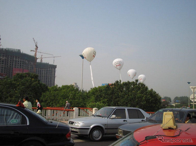【北京モーターショー04】写真蔵…街のクルマもコンパニオンも