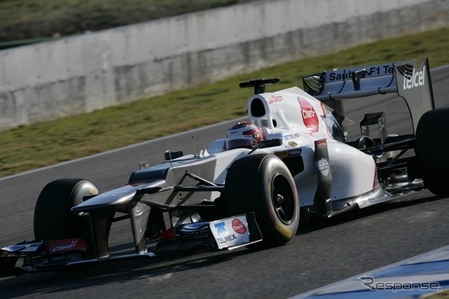 ザウバーC31発表(2月6日、ヘレス・サーキット)。ドライバーは小林可夢偉