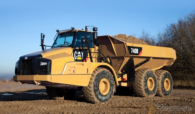 キャタピラージャパン Cat 740B関節ダンプトラック