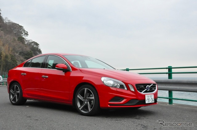 ボルボ S60 T4 R-DESIGN