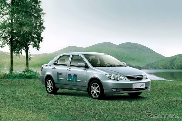 BYDオートのハイブリッド車、F3DM