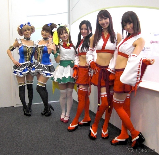向かって左から、小池はち(NENC)、まや(NENC)、柳まお(メロンブックス)、船木梨可子(クスコ)、大平志保(クスコ)、前田まみ(クスコ)。