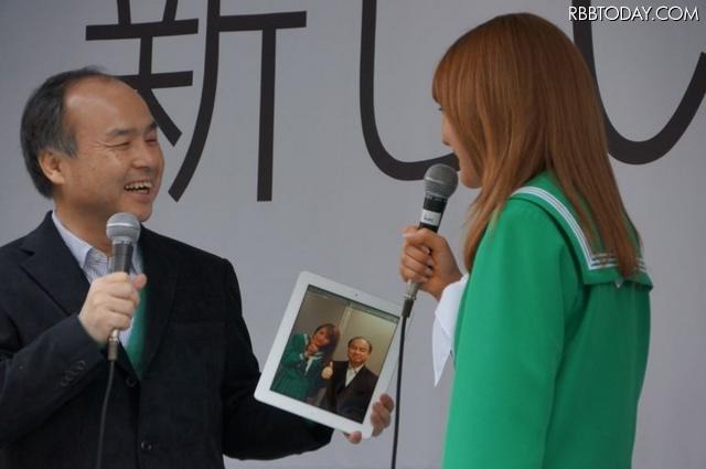 新iPad発売! ソフトバンク孫社長「1秒でも早く皆さんに!」