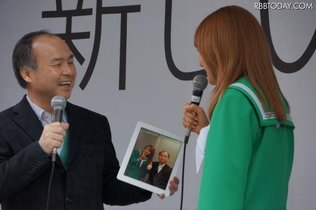 新iPad発売! ソフトバンク孫社長「1秒でも早く皆さんに!」