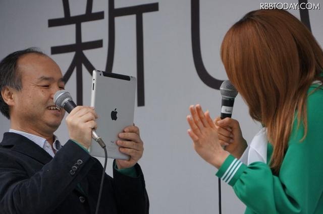 新iPad発売! ソフトバンク孫社長「1秒でも早く皆さんに!」