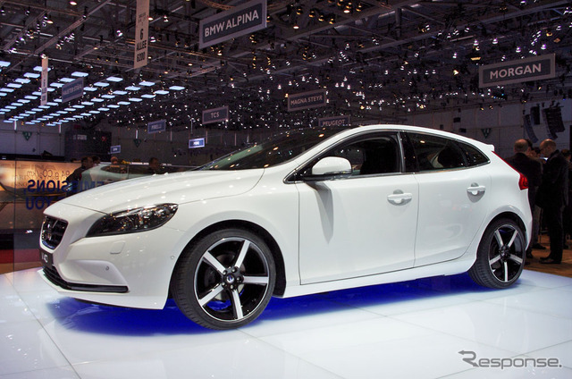 ボルボ V40 新型(ジュネーブモーターショー12)