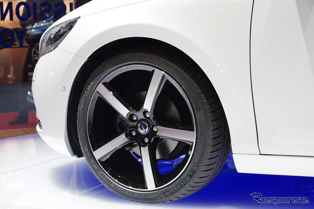 ボルボ V40 新型(ジュネーブモーターショー12)