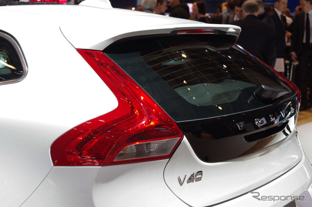 ボルボ V40 新型(ジュネーブモーターショー12)