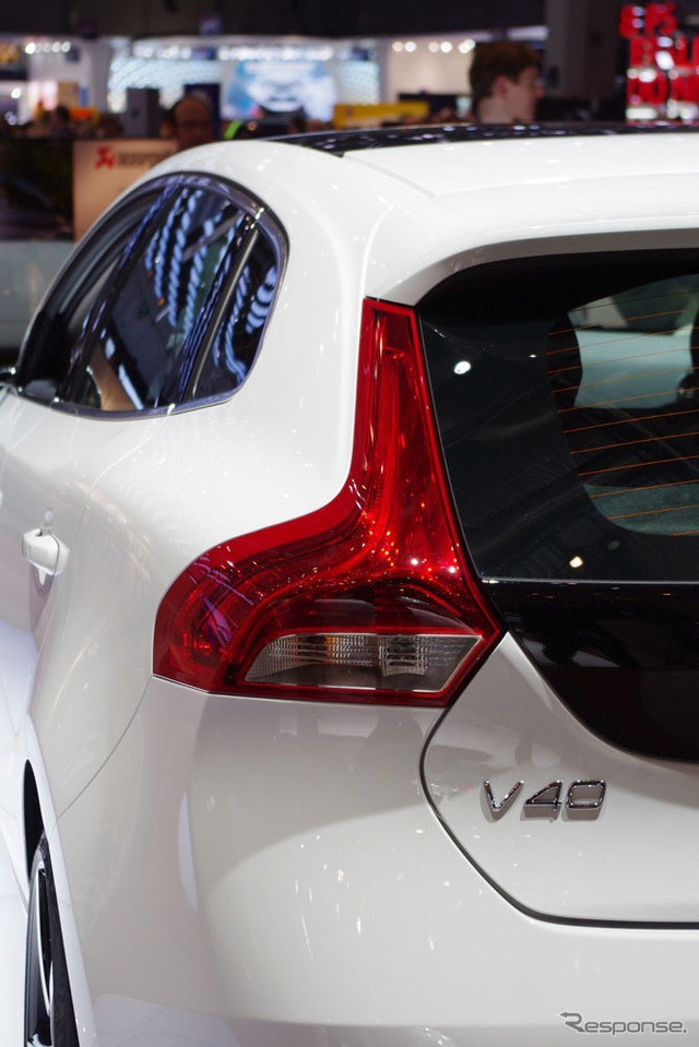 ボルボ V40 新型(ジュネーブモーターショー12)