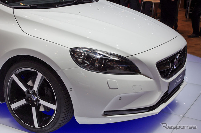 ボルボ V40 新型(ジュネーブモーターショー12)