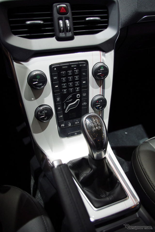 ボルボ V40 新型(ジュネーブモーターショー12)